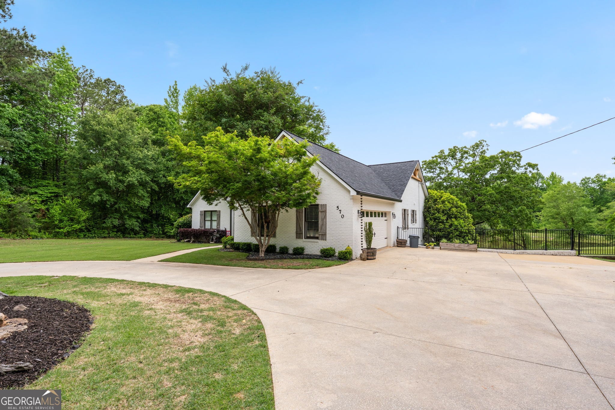 570 Martin Mill Rd, Moreland, GA 30259