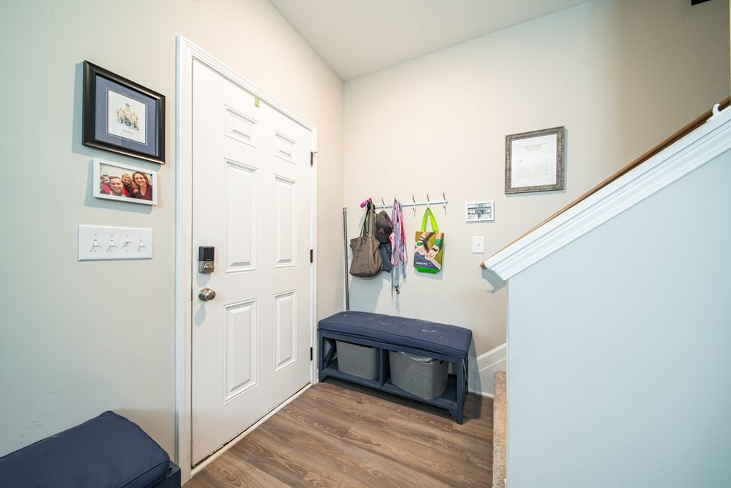 81 Wood Hl Dr, Smiths Station, AL 36877