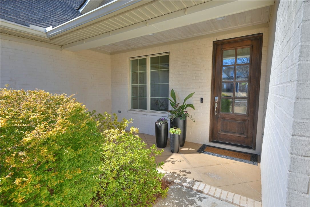 1502 ALEX, Auburn, AL, 36830, Welcoming covered front porch.