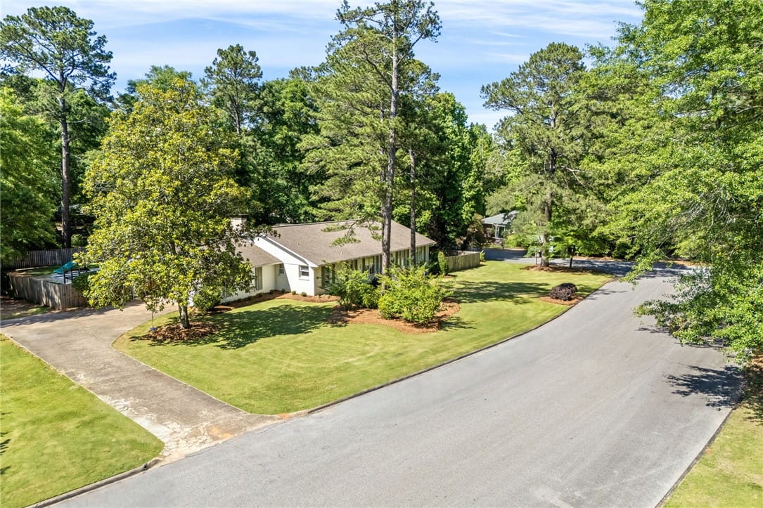 1700 Arrowhead Ave, Opelika, AL 36801