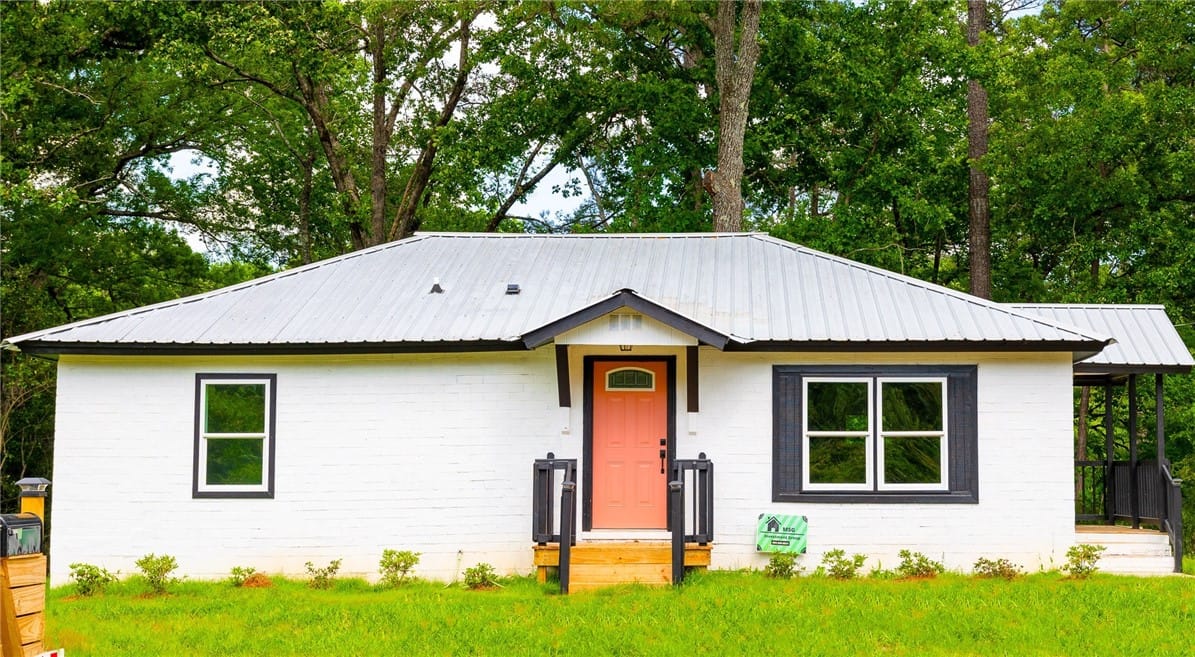 307 1st Street Northeast, Lafayette, AL, 36862