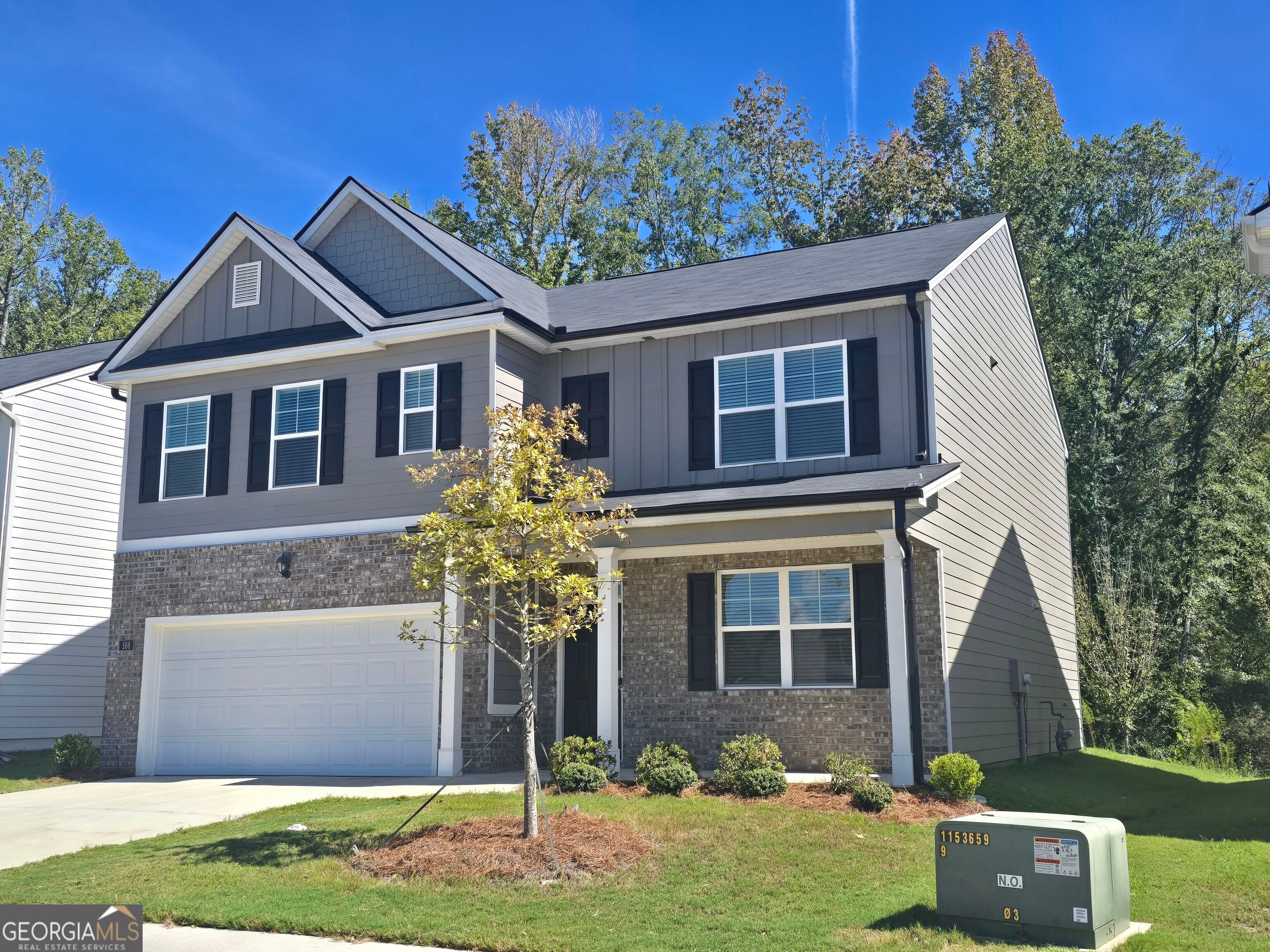 166 Woodbrook Trl, Newnan, GA 30265