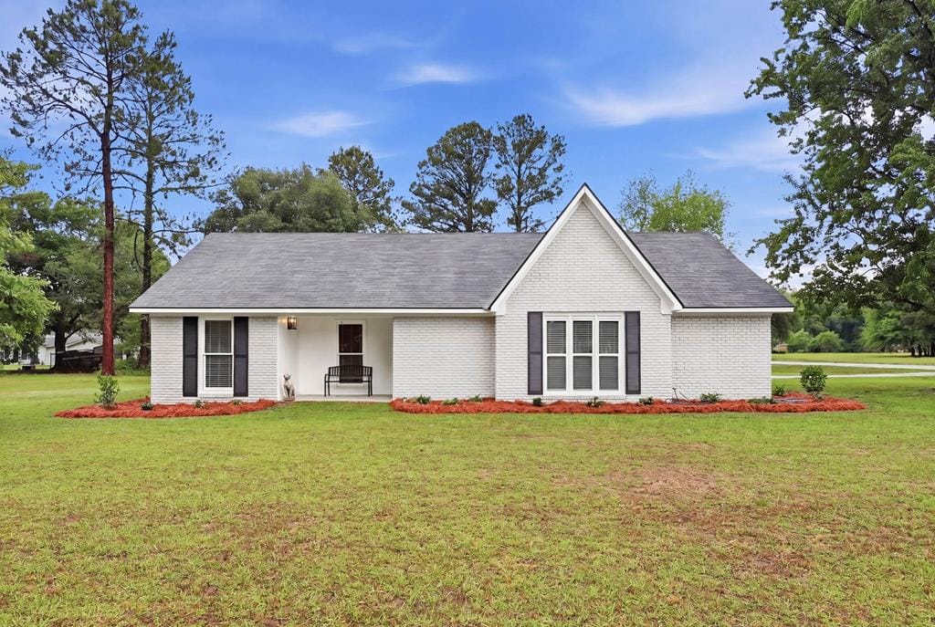 145 Northwood Dr, Leesburg, GA 31763