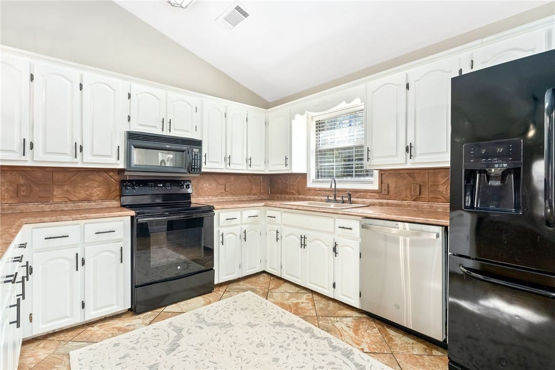1876 LEE ROAD 375, Valley, AL, 36854