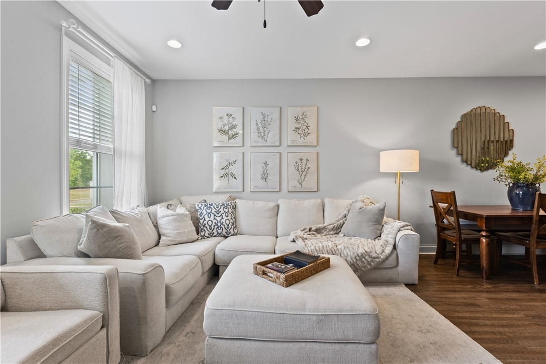 3855 Academy Drive #302, Opelika, AL, 36801 — Photo 3