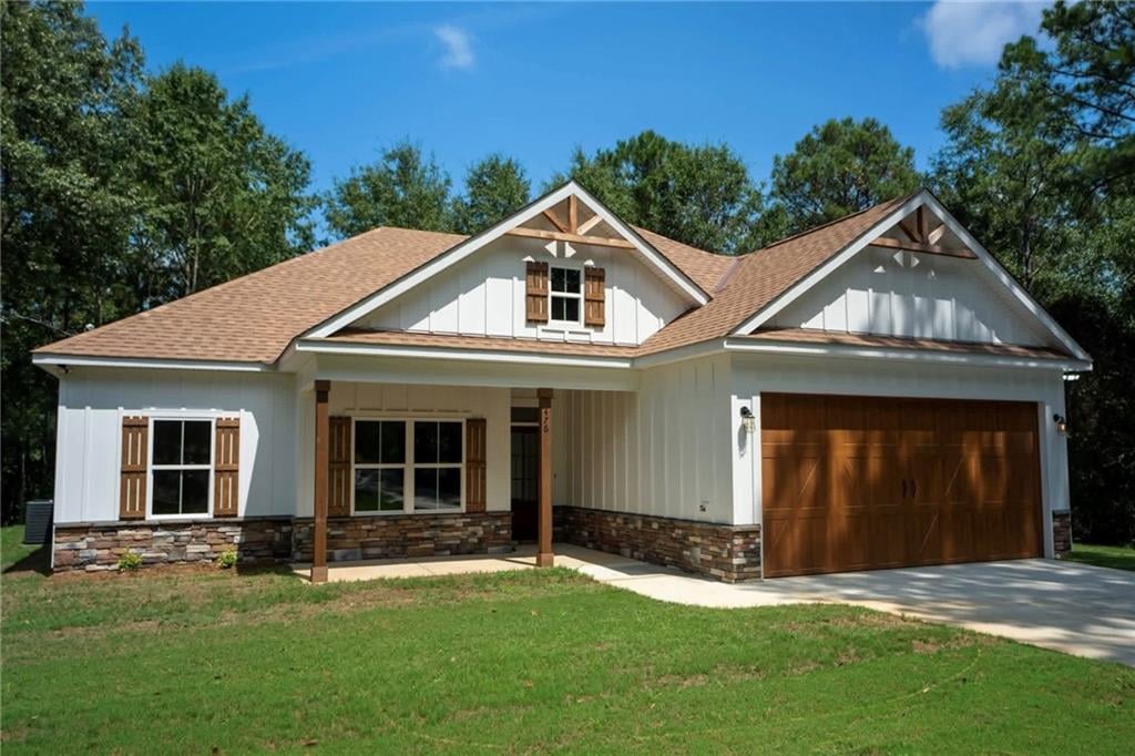 476 Tarver Rd, Seale, AL 36875