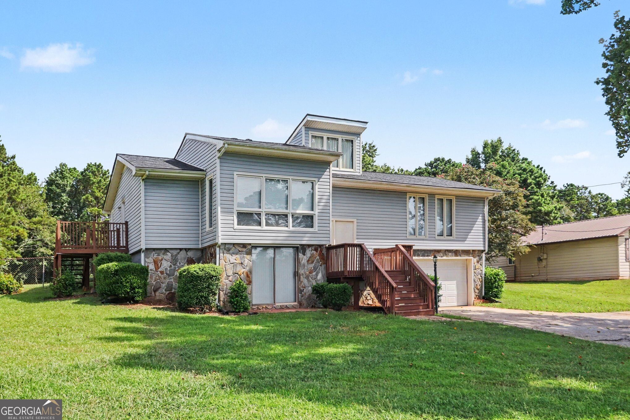 114 Meadowland Trail, LaGrange, GA 30240, USA