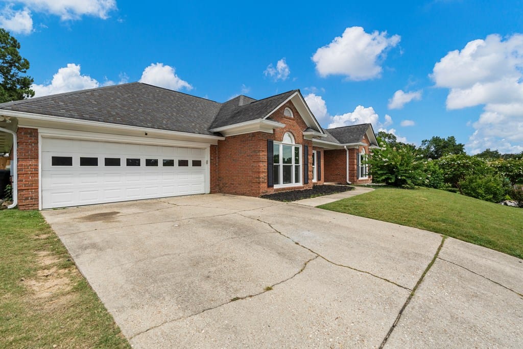 7188 W Wynfield Loop, Midland, GA 31820