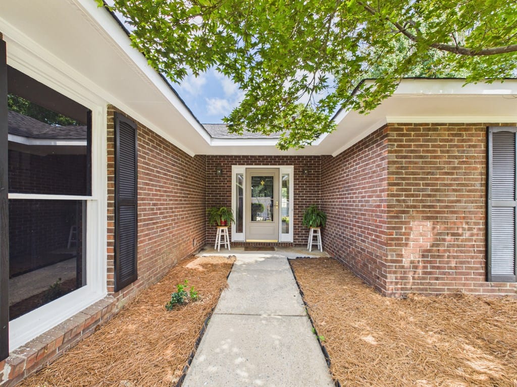 913 Lismore Dr, Columbus, GA 31904