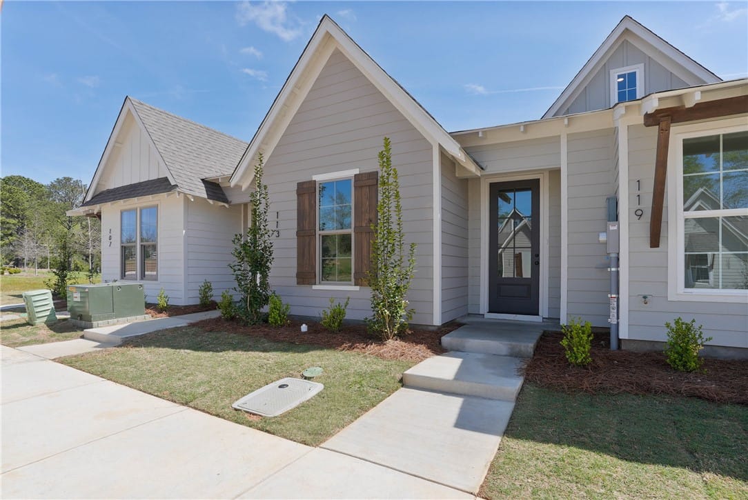 119 SUMMER, Opelika, AL, 36804