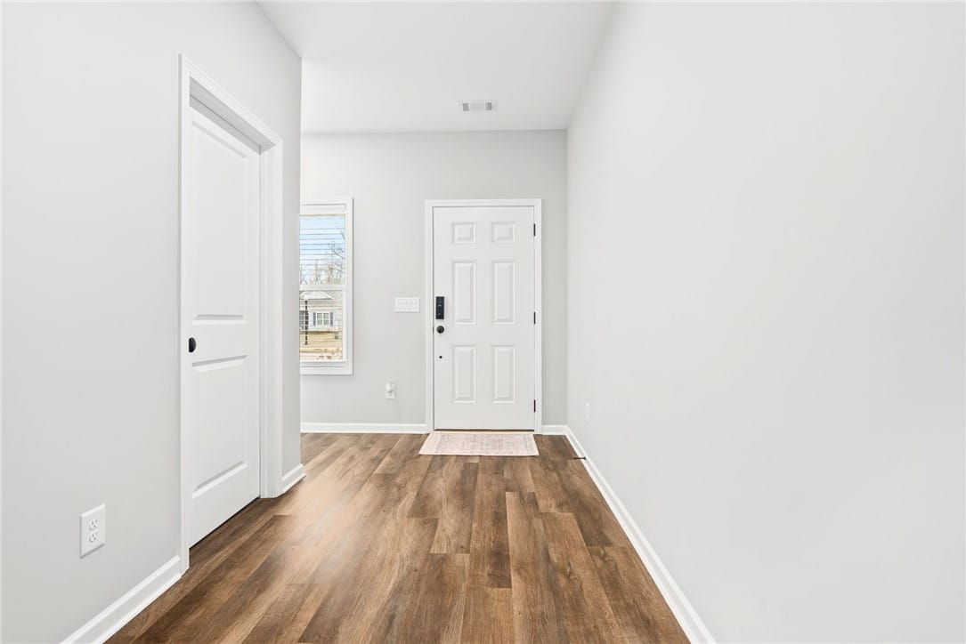 226 gray street, Opelika, AL, 36801 — Photo 2