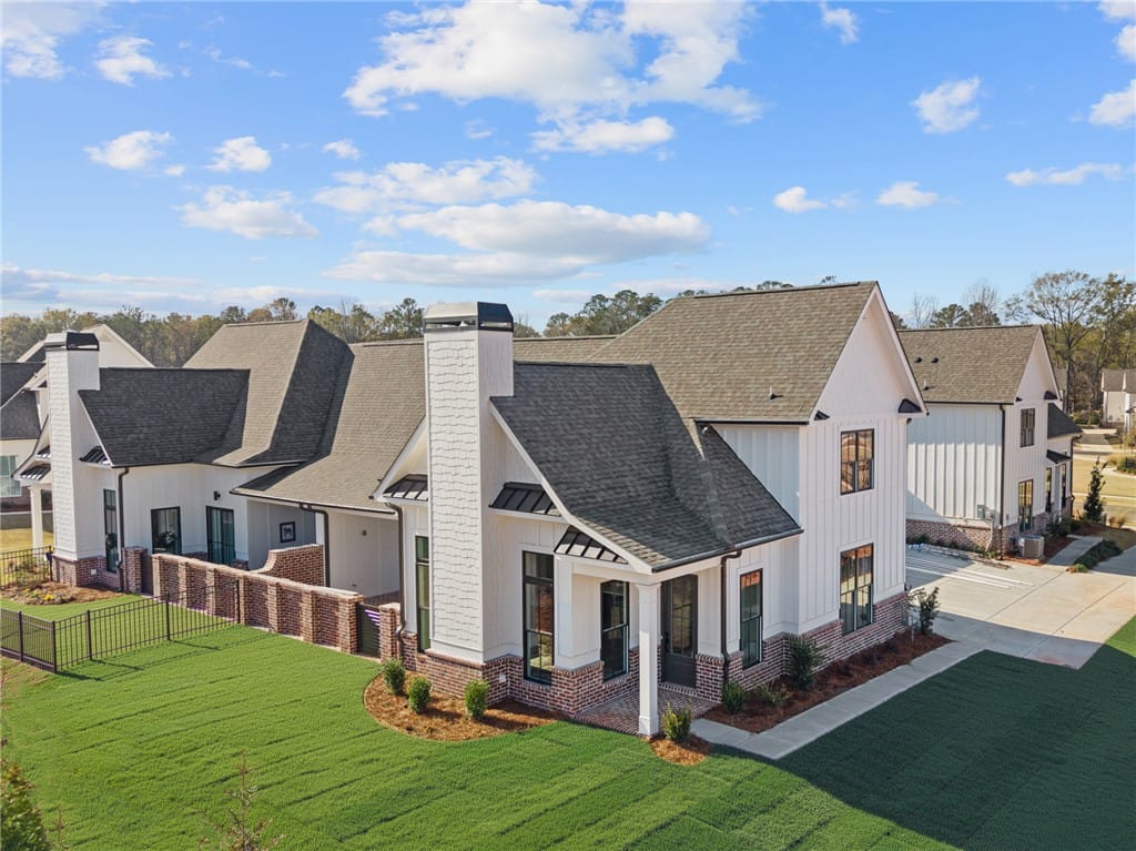 3019 DAWSON CORNER, Auburn, AL, 36832, This charming home features a classic design with