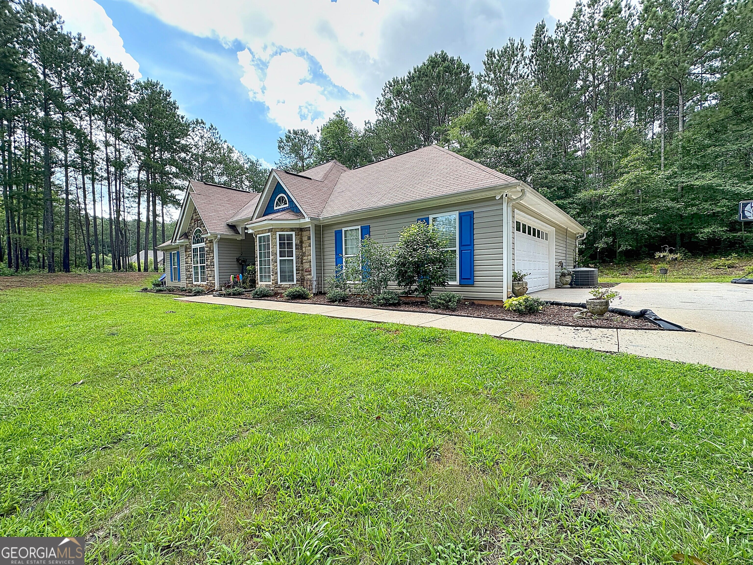 101 Drew Dr, LaGrange, GA 30241
