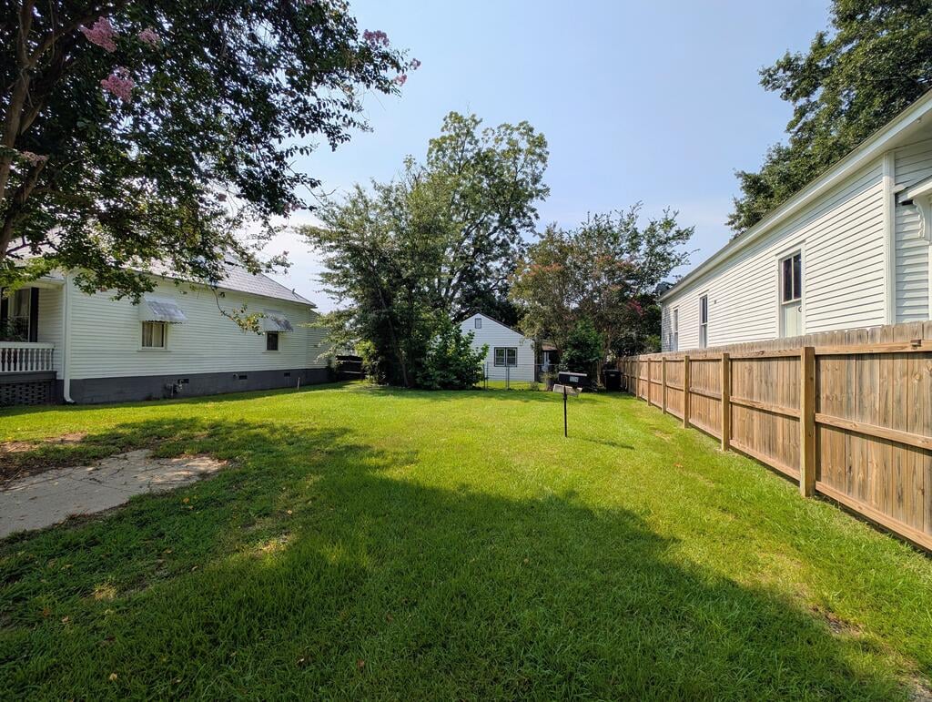 1314 18th St, Columbus, GA 31901, Front yard