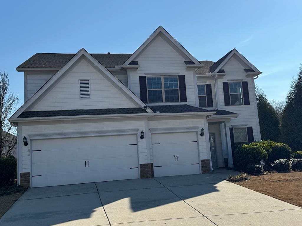 402 Sweetwood Ct, LaGrange, GA 30241