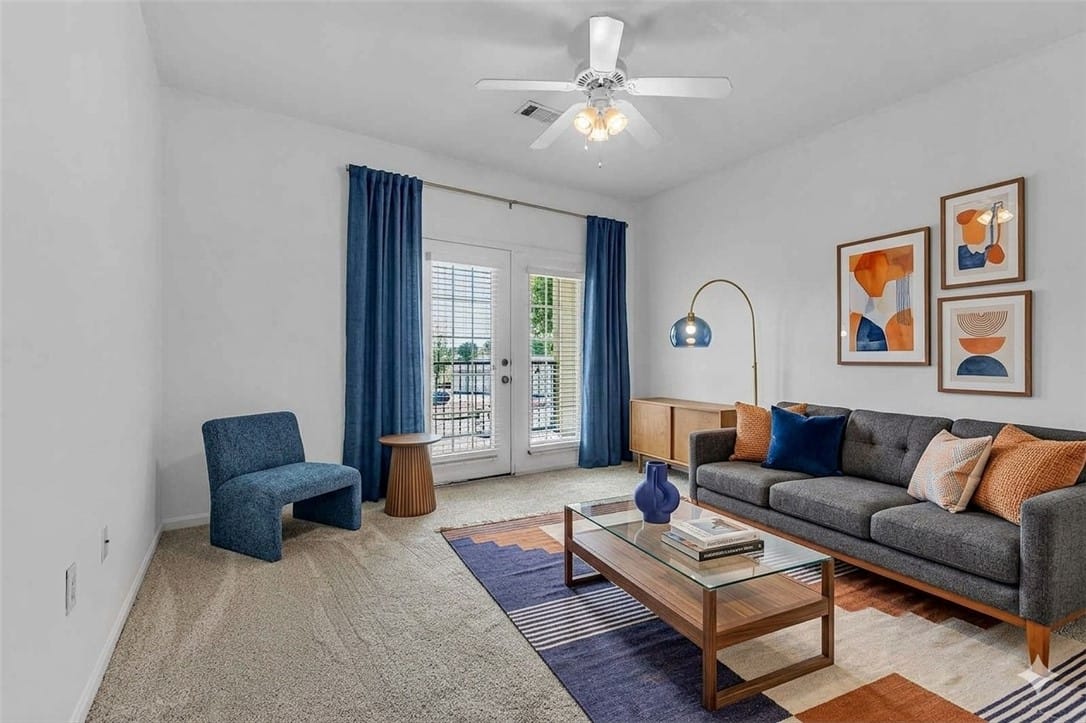 Auburn, AL 36830, Virtually staged living room