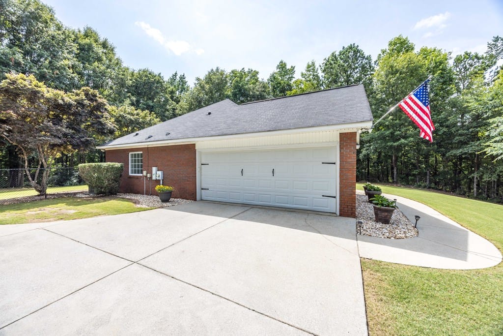 56 Eagles Pointe Loop, Midland, GA, 31820-5186 — Photo 3