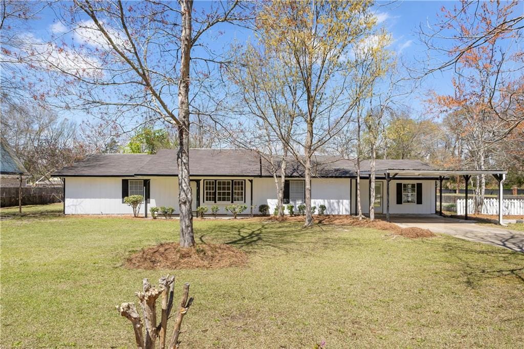 2 Glenville Street, Seale, AL, 36875