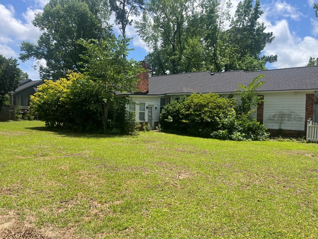 2211 Westmoreland Dr, Albany, GA 31721, USA, back view right