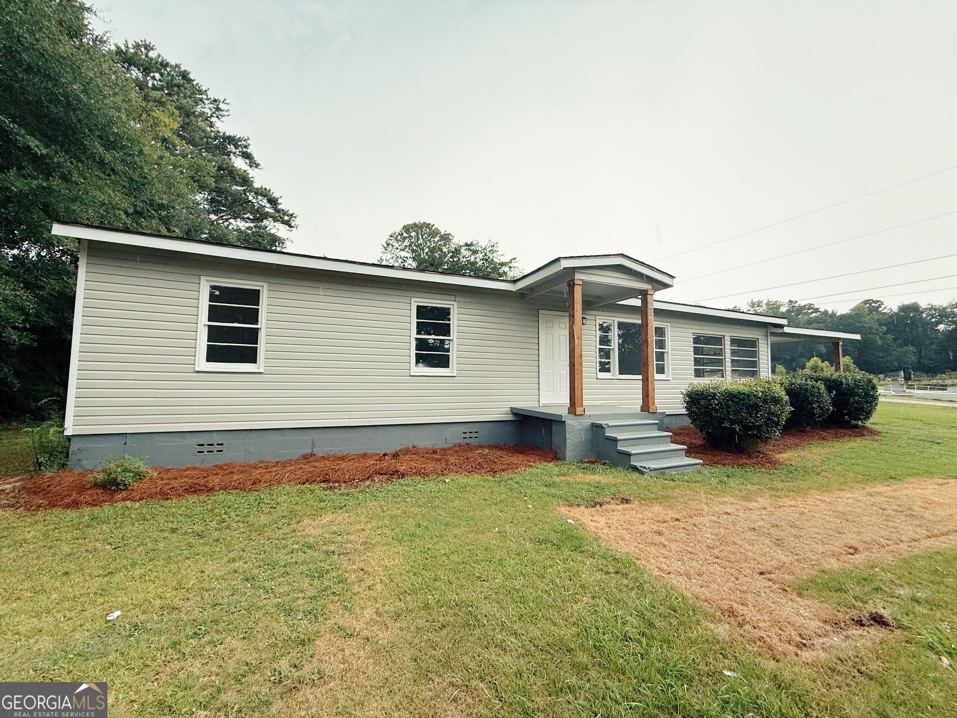 69 Oak Ave, Warm Springs, GA 31830