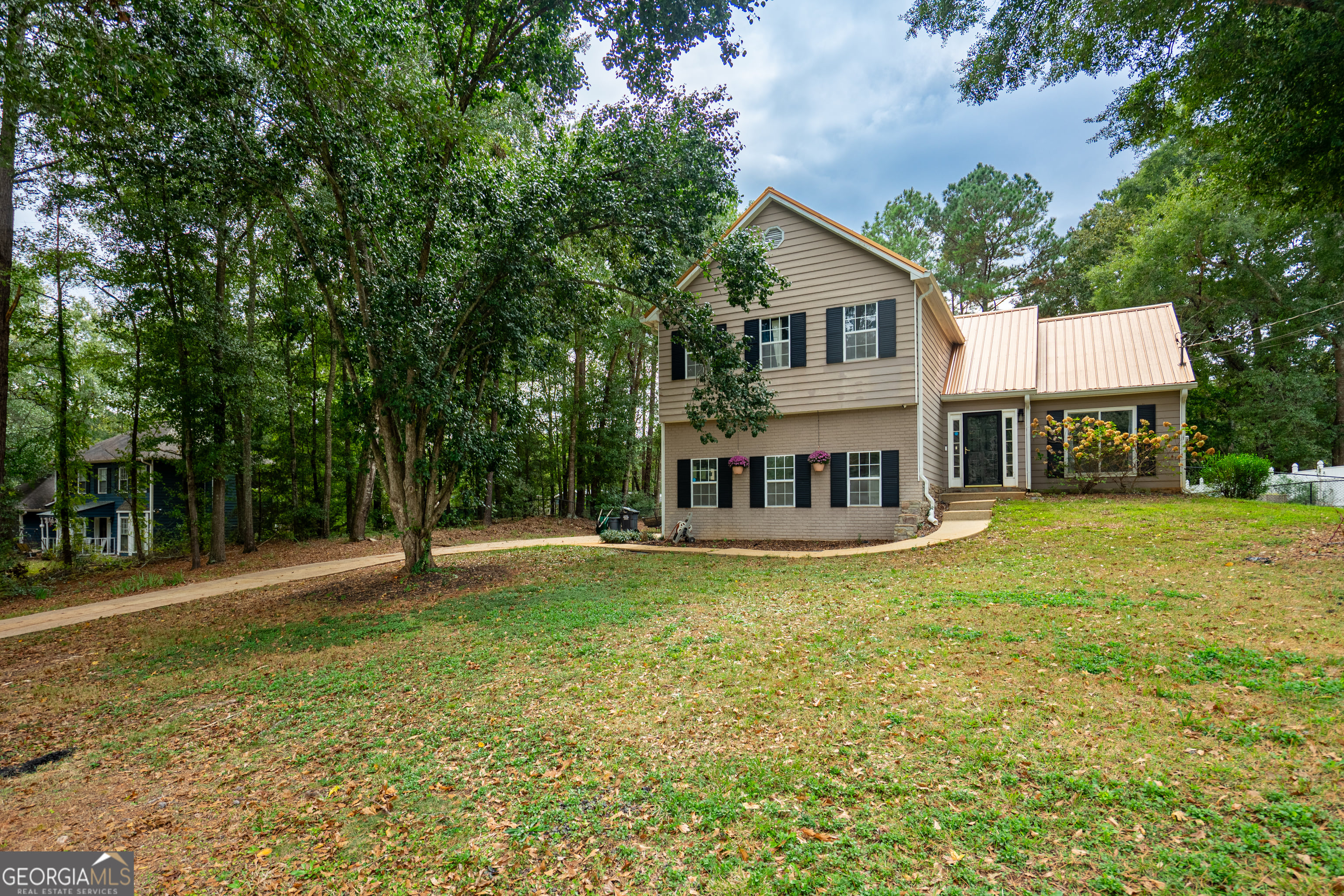 103 Hawthorne Cir, LaGrange, GA 30240