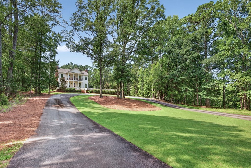 221 Harrisville Rd, Hamilton, GA 31811