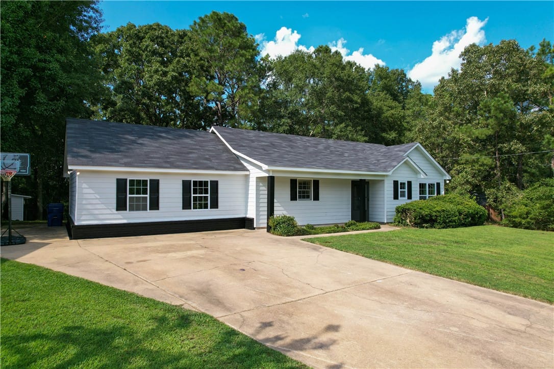 130 LEE ROAD 2005, Smiths Station, AL, 36877 — Photo 2