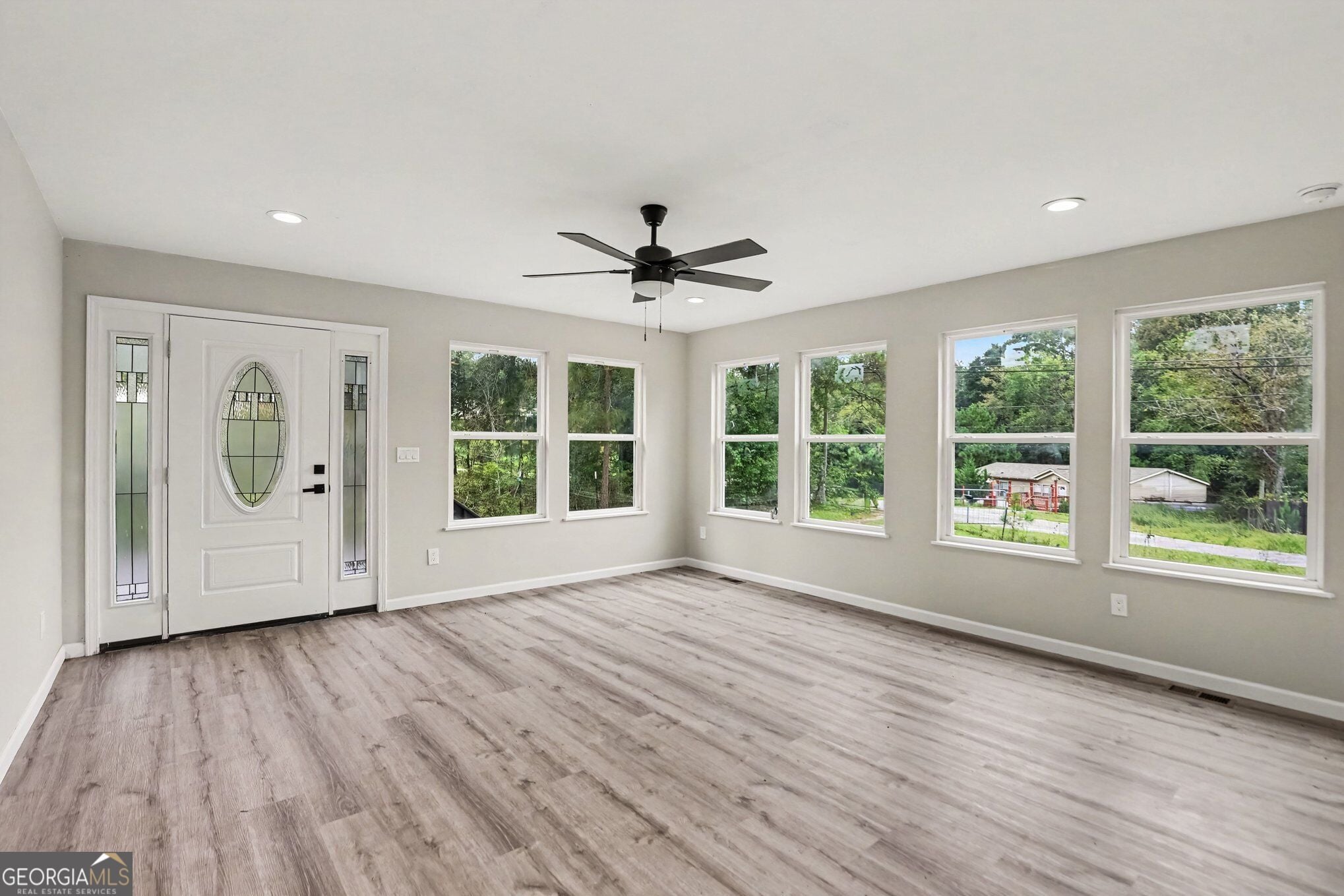 219 Lake Cir, Newnan, GA 30263