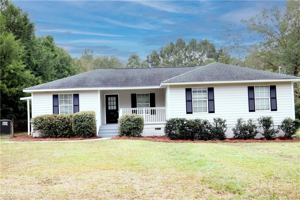 4 Lake Vista Dr, Fort Mitchell, AL 36856