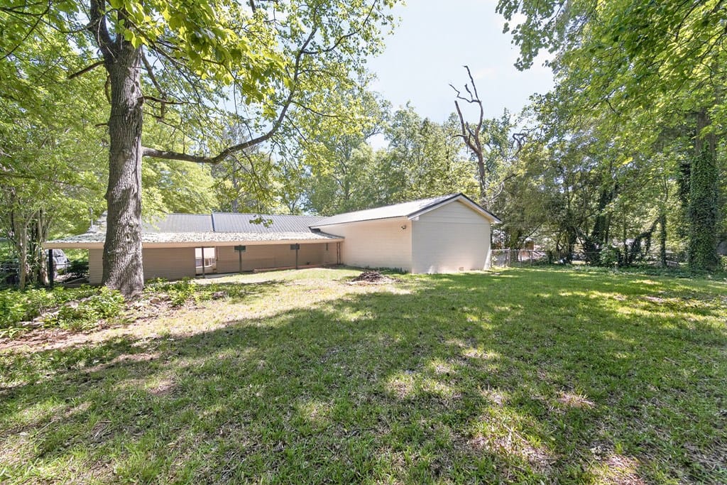 324 Park Hill Dr, LaGrange, GA 30241