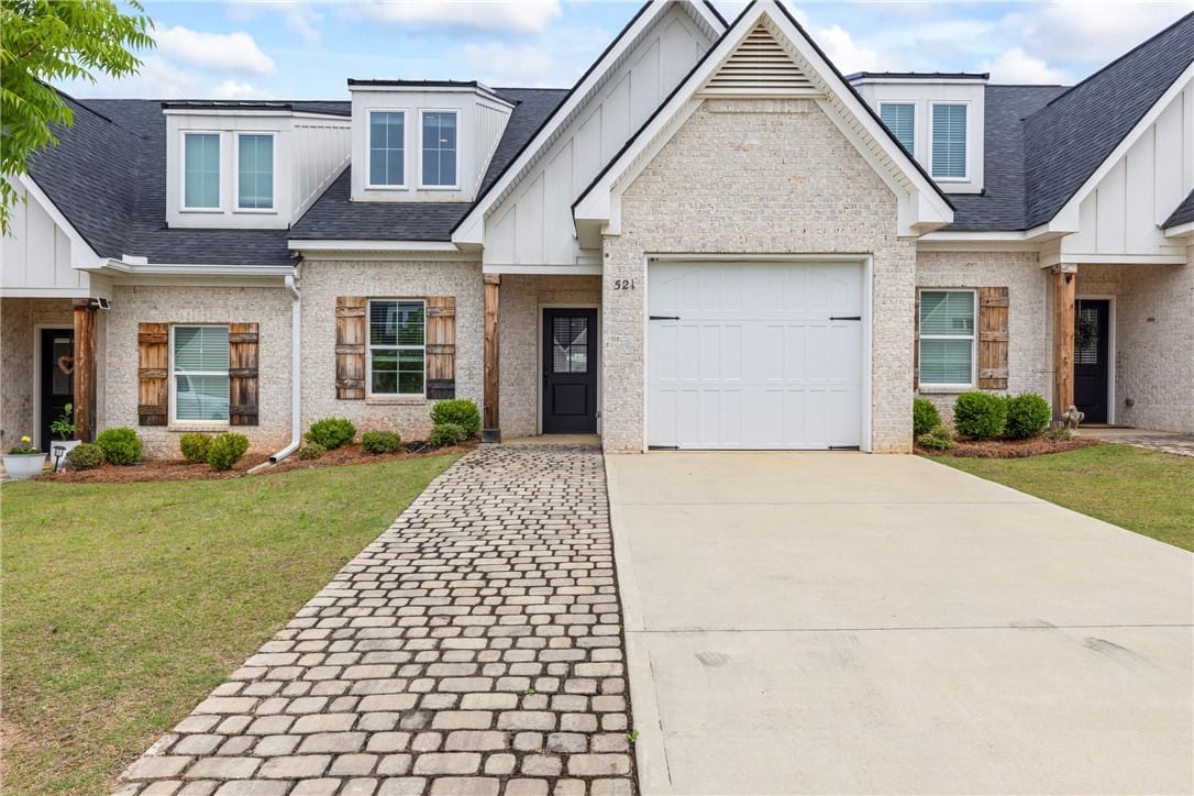 521 Cloverdale Drive, Auburn, AL, 36830