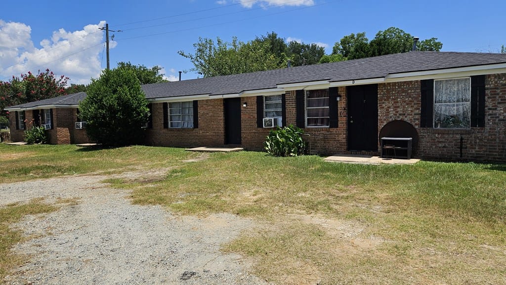 2126 Martin Luther King Jr Dr, Albany, GA 31701