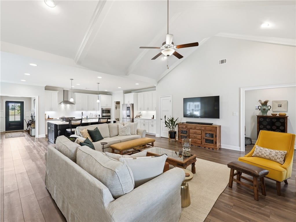 2205 Beckwith Ln, Opelika, AL 36801