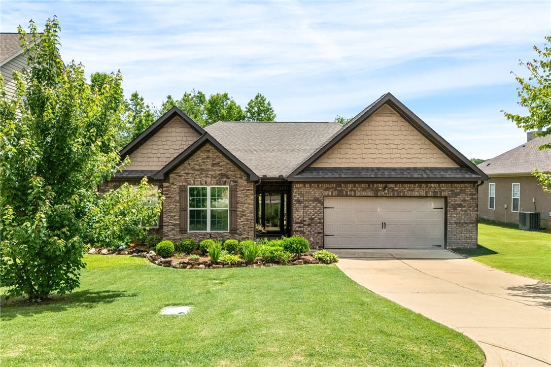 1107 Hampstead Lane, Opelika, AL, 36801