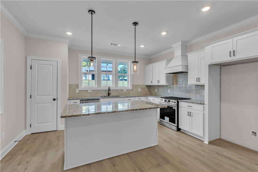 1565 W Farmville Rd, Auburn, AL 36830, USA — Photo 2