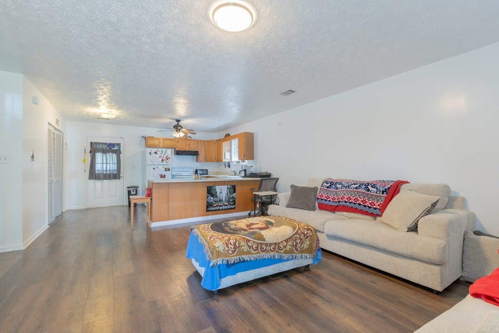 1502 31st St, Valley, AL 36854, USA — Photo 2