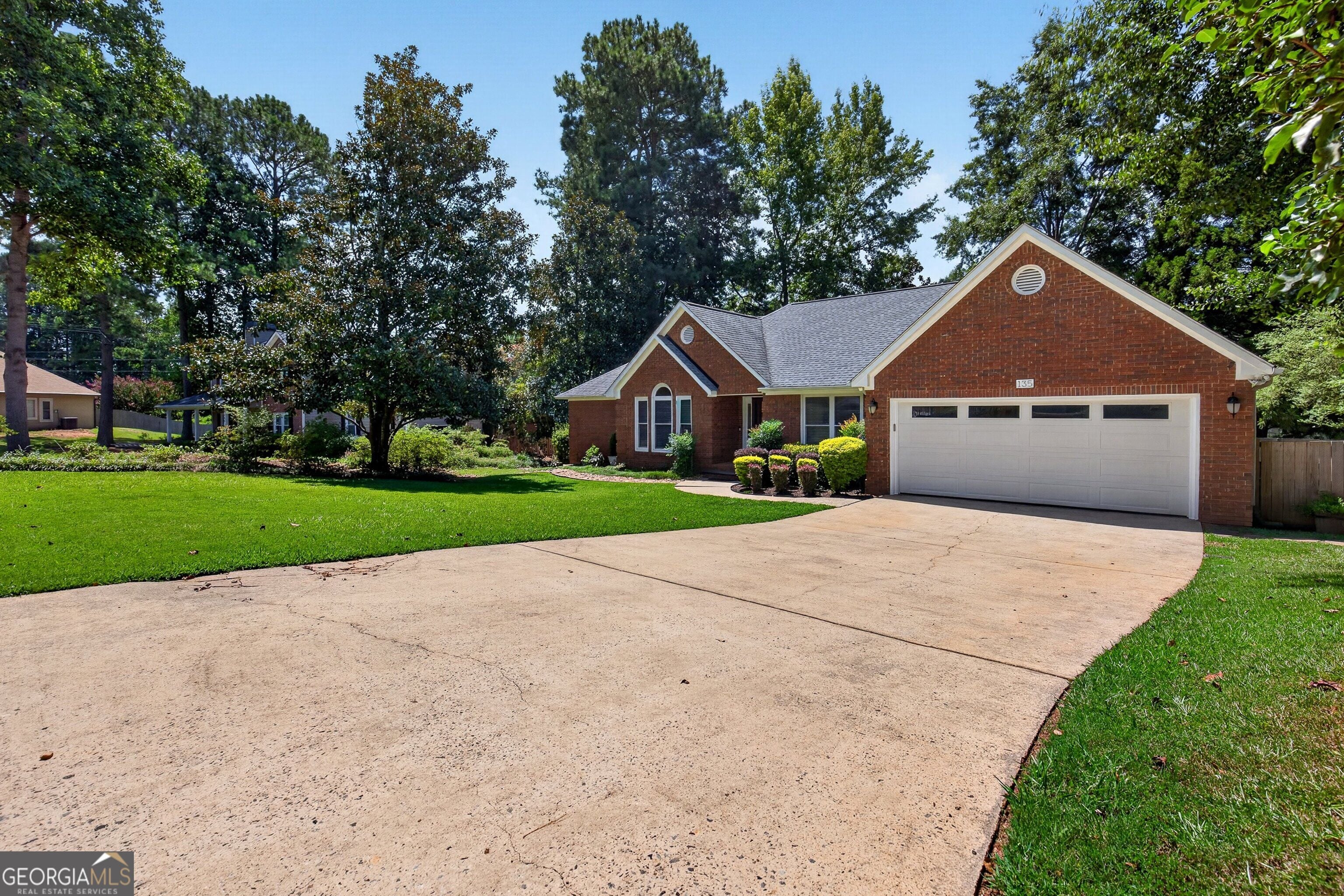 135 Southfield Dr, Newnan, GA 30265, USA