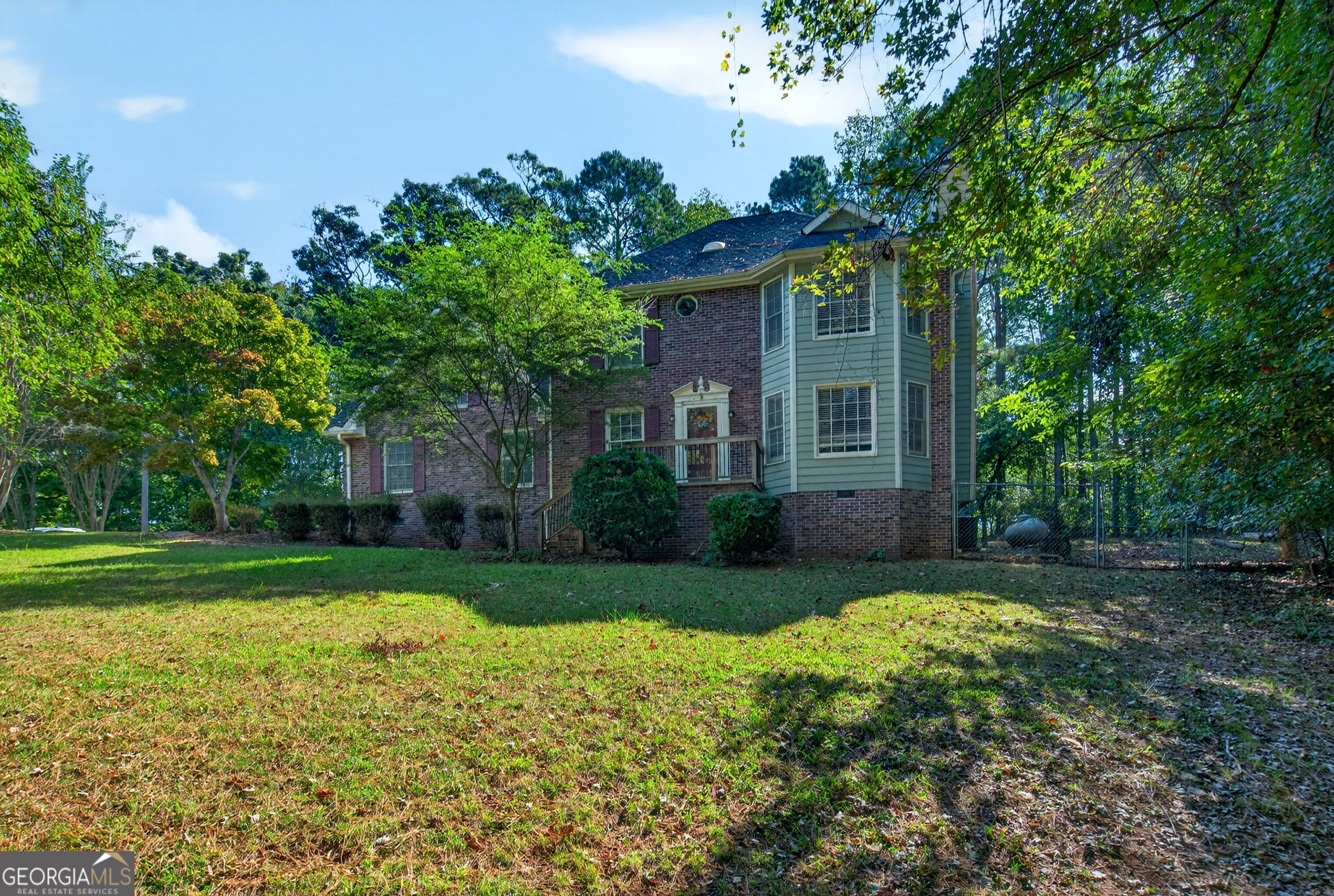 100 Dogwood Ct, LaGrange, GA 30240