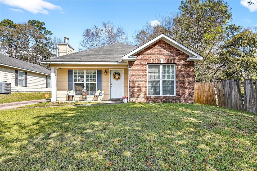1712 12th Pl, Phenix City, AL 36867