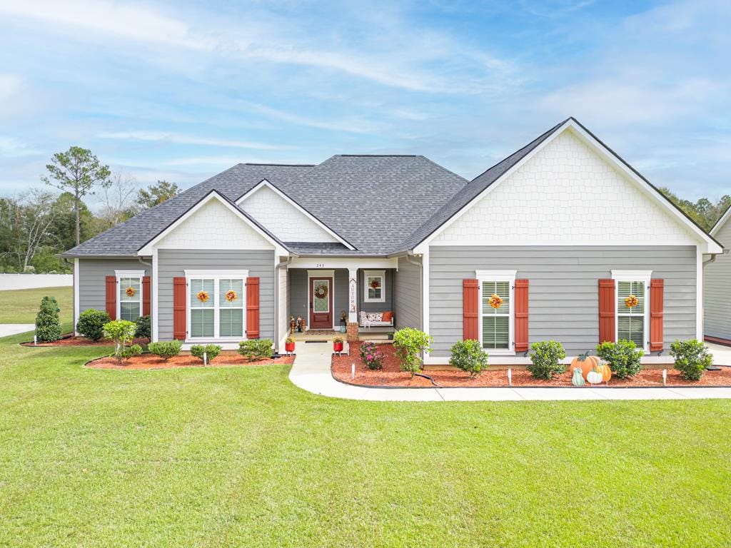 243 Hollister Dr, Albany, GA 31721