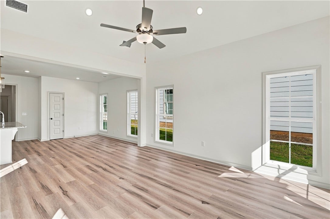 1026 HUNTERS, Opelika, AL, 36801