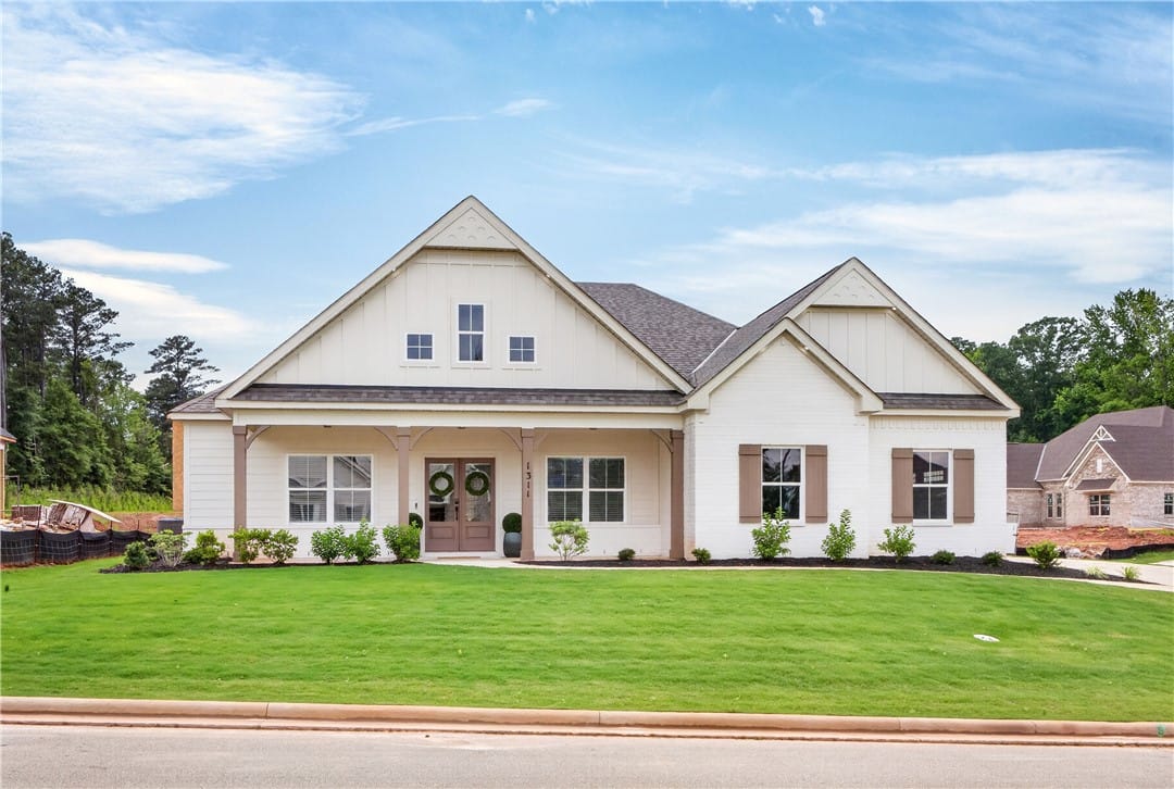 1311 Hidden Lks Dr, Opelika, AL 36801