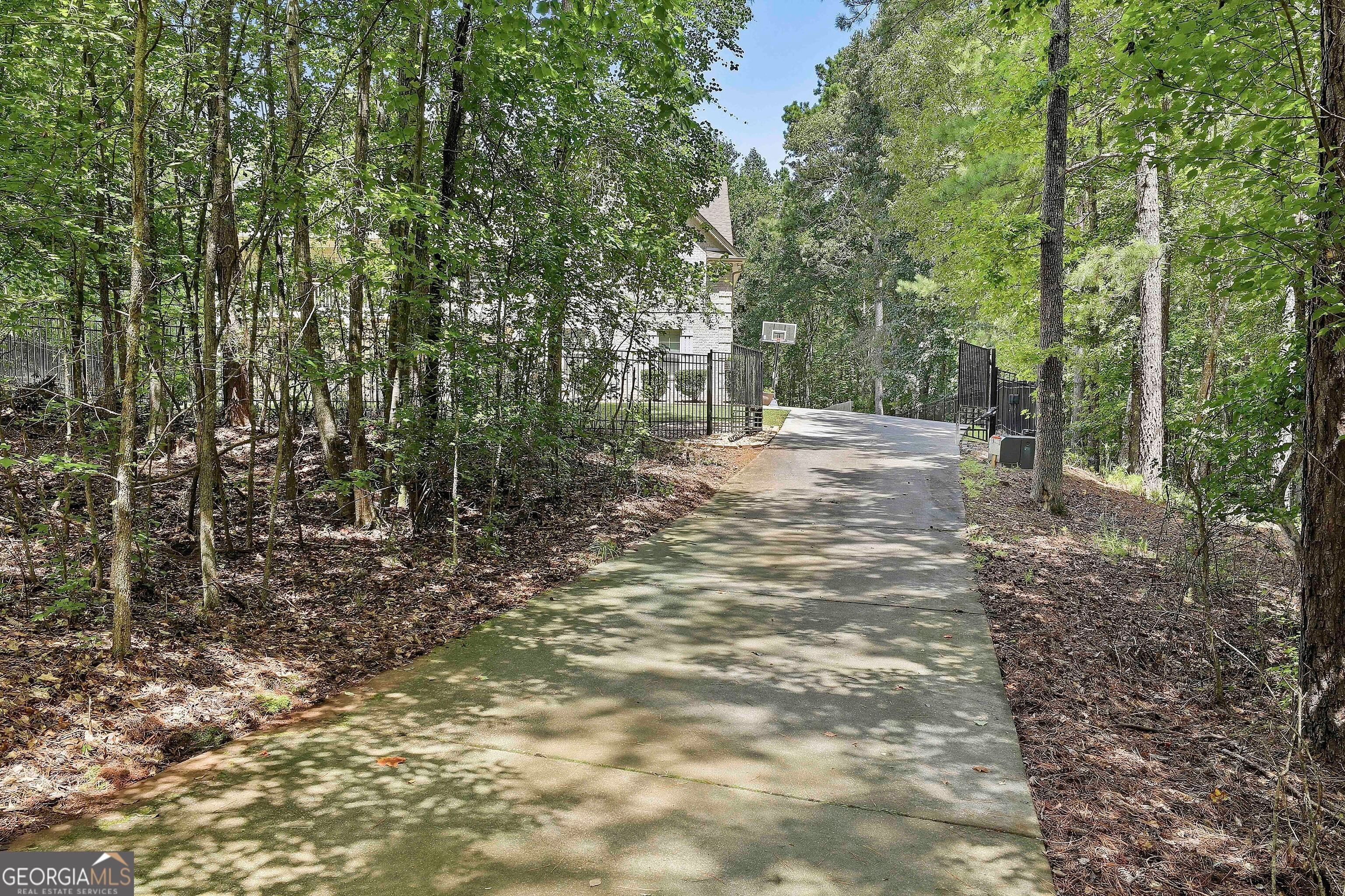114 Ranan Ln, Newnan, GA 30263