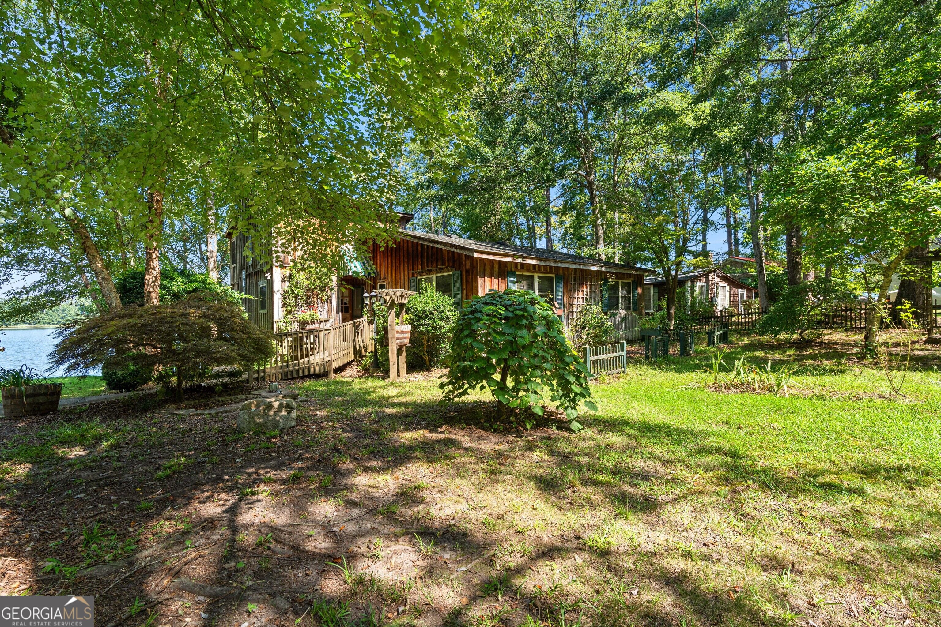 30 Peachtree Dr, Sharpsburg, GA 30277