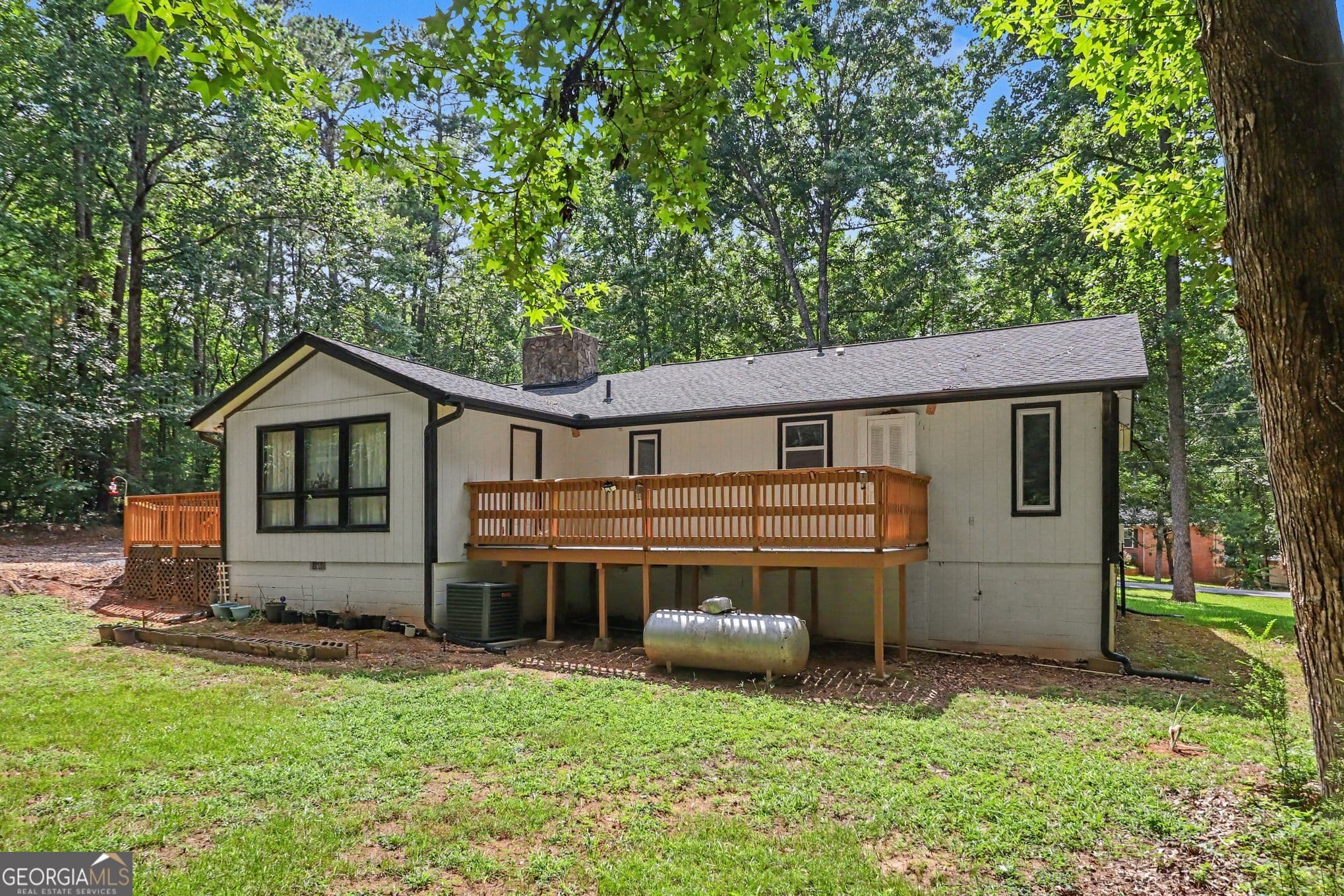 102 McKinley Cir, LaGrange, GA 30240
