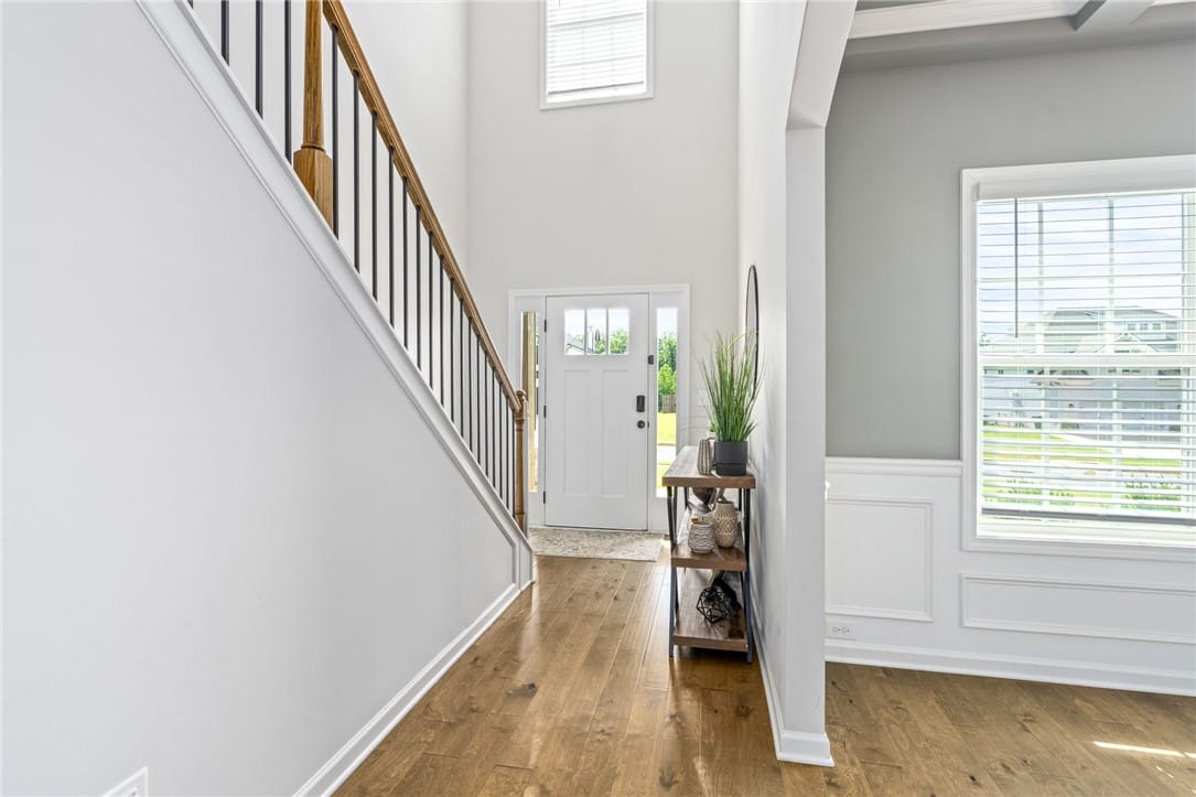 803 Tiger Trl, Opelika, AL 36804, Two story foyer