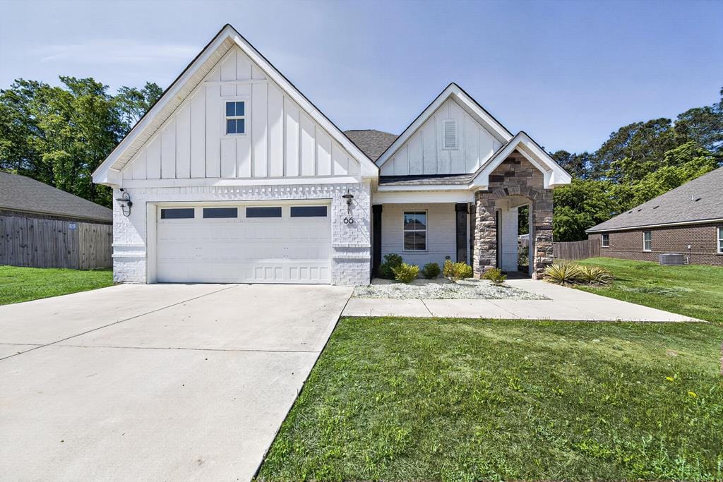 66 Quail Run Avenue, Smiths Station, AL, 36877
