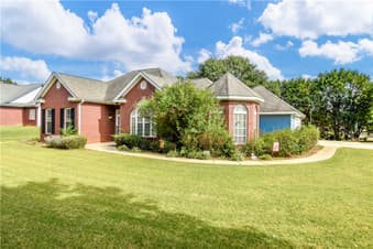 76 LEE ROAD 380, Valley, AL, 36854