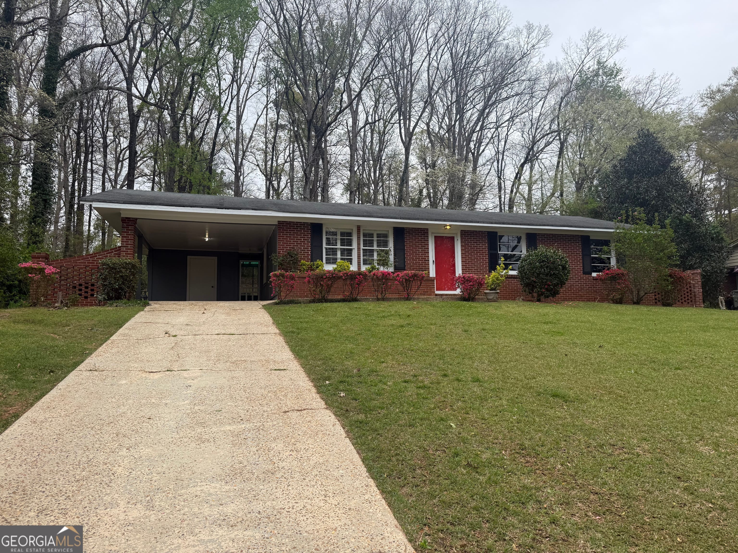 202 Park Hill Dr, LaGrange, GA 30241