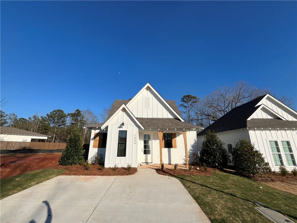 1099 WOODLAND, Opelika, AL, 36801